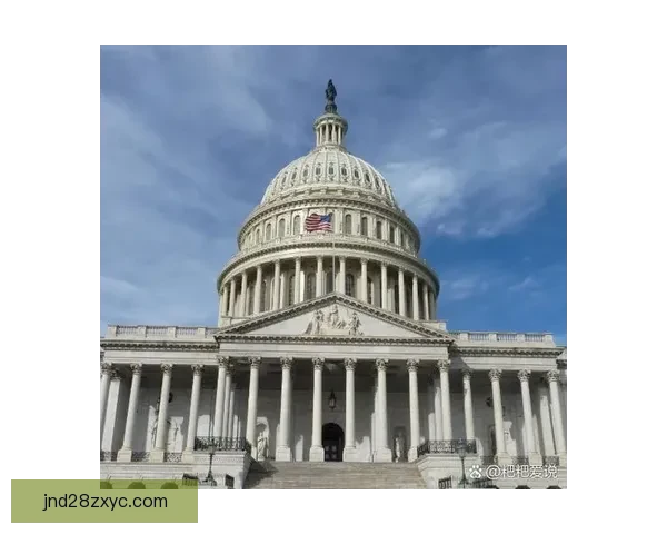 史特拉斯堡险胜勒芒萨尔特以103-96赢得激烈对决 展现强大攻防实力